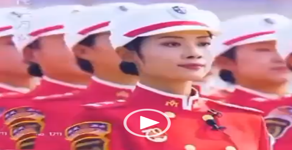 Desfile militar feminino, TailÃ¢ndia X Br